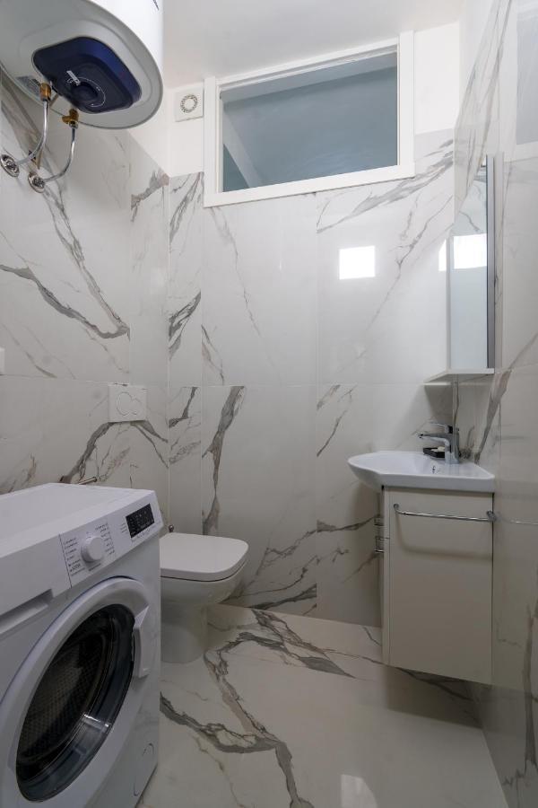 Apartament Sansiro Luxury Wi-Fi & Netflix Mediolan Zewnętrze zdjęcie